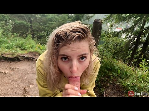 ❤️ Dívka polyká sperma po veřejném orálu - Eva Elfi ️ Šukání video u nás